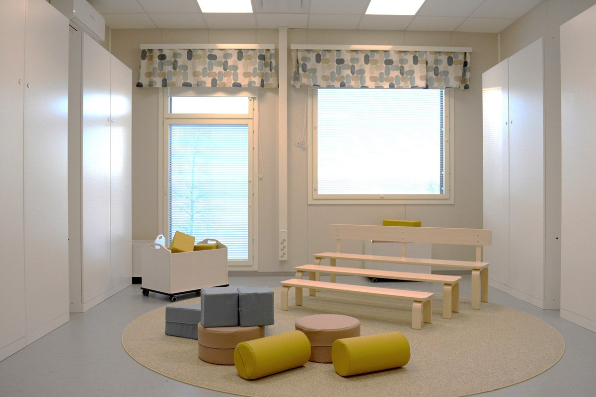 Merikaarron päiväkodin nukkarissa voi vaikka pitää musiikkituokion tai satutunnin