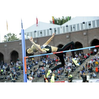 Korkeushyppyrima 4 m, IAAF