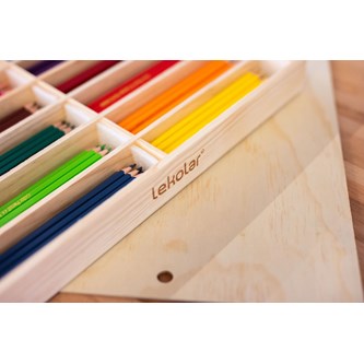 Värikynä, 12 väriä x 15 kpl ja puulaatikko