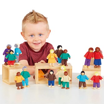 Nukkekodin nuket, 16 kpl