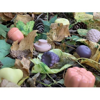 Luonnollisia muotoja, kiveä