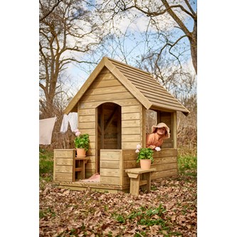 Croft leikkimökki verannalla