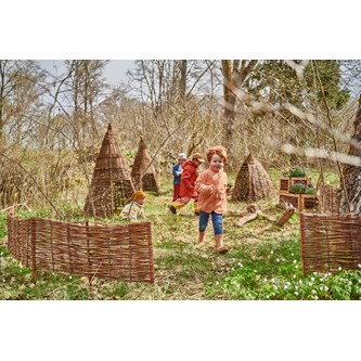 Willow pajumaja, medium