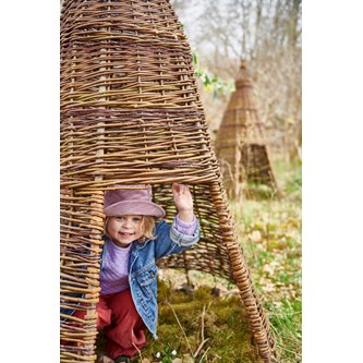 Willow pajumaja, medium