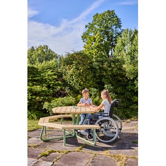 Rörvik piknikpöytä pyörätuolipaikalla, mänty, ø120 K 72 cm