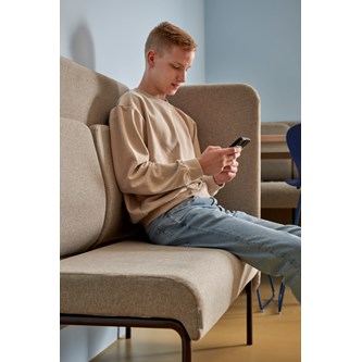 Adapt 120 sohva, medium selkänoja, sivupaneeli vasemmalla, ik 45, K 108