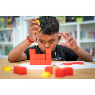 EDUCO Rakenna 3D-rakenteita