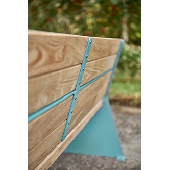 MeetUp penkki selkänojalla