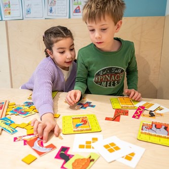 EDUCO Rakenna eläintarhasi