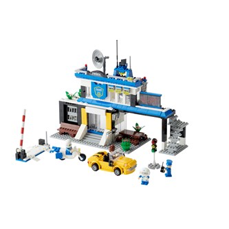 Rakennuspalikat Poliisiasema, 938 osaa