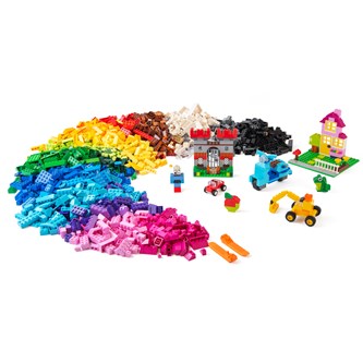 LEGO® Fantasiapakkaus ja Luovuuden salkku