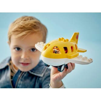 LEGO® DUPLO® Ensimmäinen kerta lentokentällä 10443