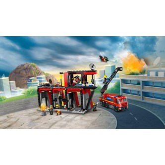 LEGO® City Paloasema ja paloauto 60414