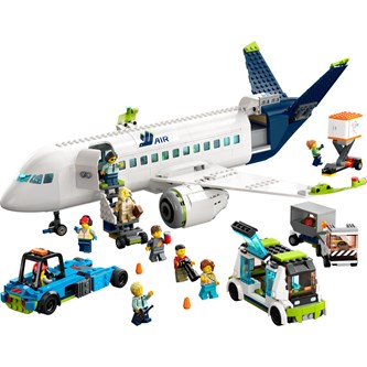LEGO® City Matkustajalentokone 60367