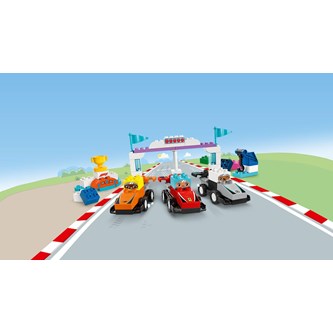 LEGO® DUPLO® F1®-tiimin kilpa-autot ja kuljettajat 10445