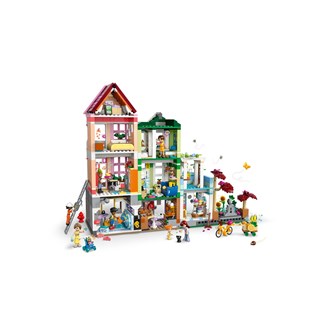 LEGO® Friends Heartlake Cityn asunnot ja liiketilat 42670