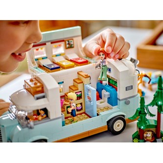 LEGO® Friends Ystävien seikkailu matkailuautolla 42663