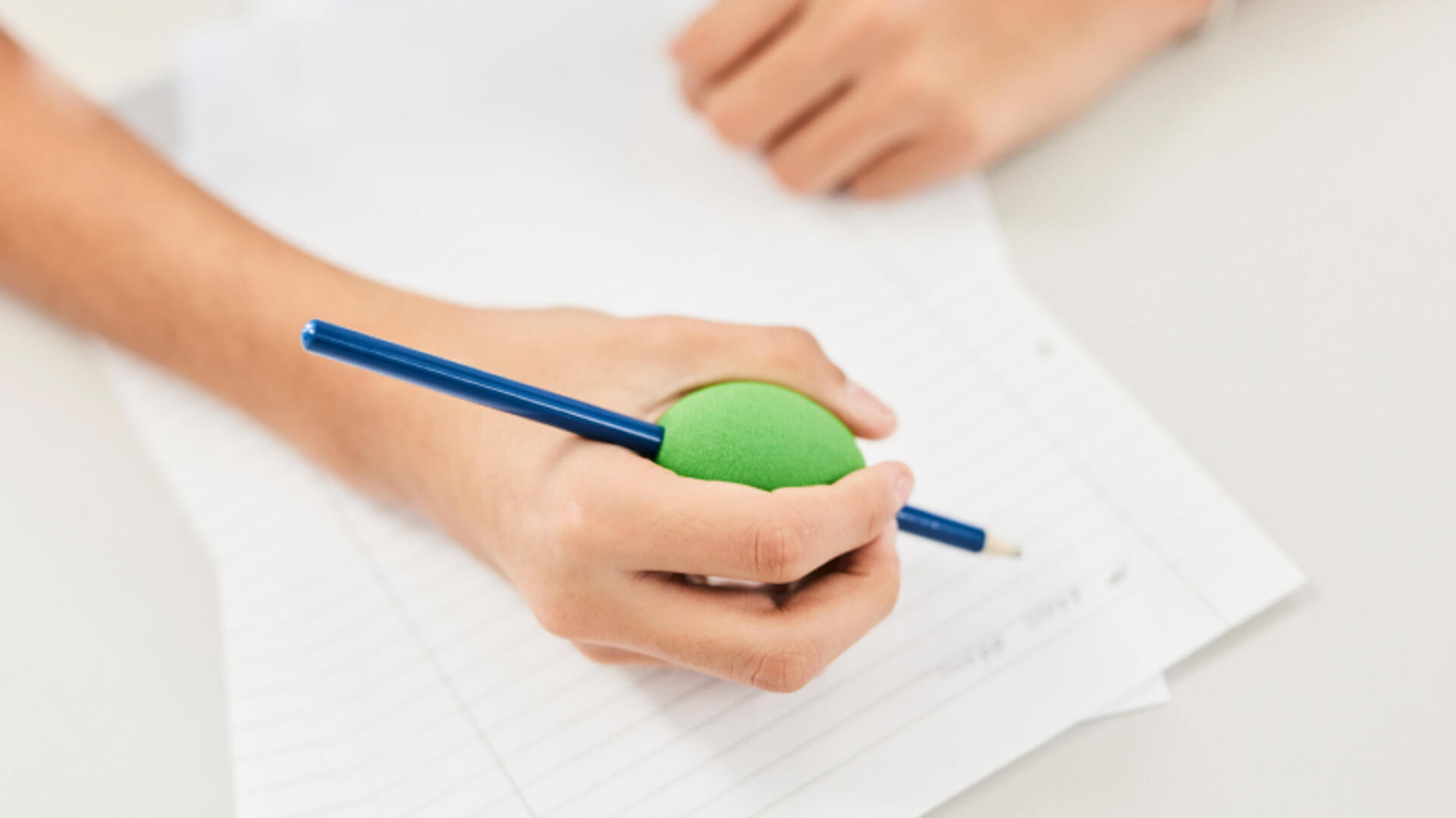 Lukemisen & kirjoittamisen apuvälineet