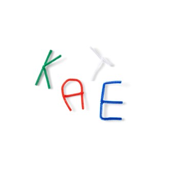 Aakkoset askartelupunoksesta