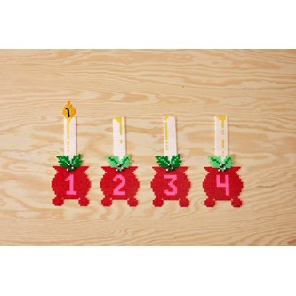 Adventtikynttilät puuhahelmistä