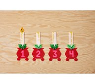 Adventtikynttilät puuhahelmistä