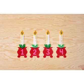 Adventtikynttilät puuhahelmistä