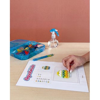 Pääsiäinen Aquabeads -helmillä