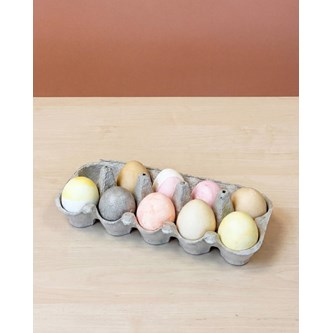 Maalaa pääsiäismunia eri ruoka-aineilla