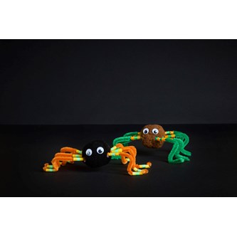Hämähäkki akryylipallosta